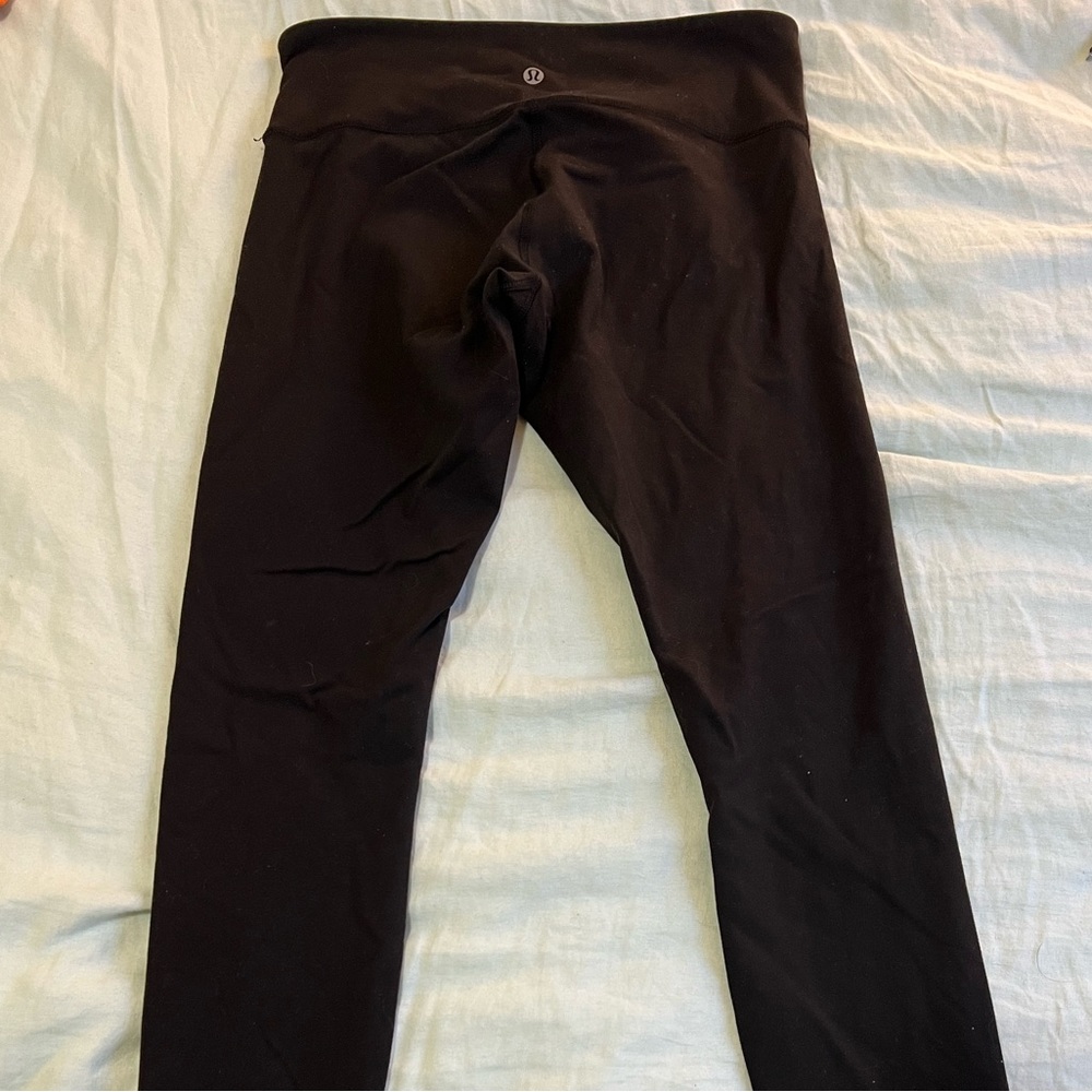 Black full length lulu lemon leggings